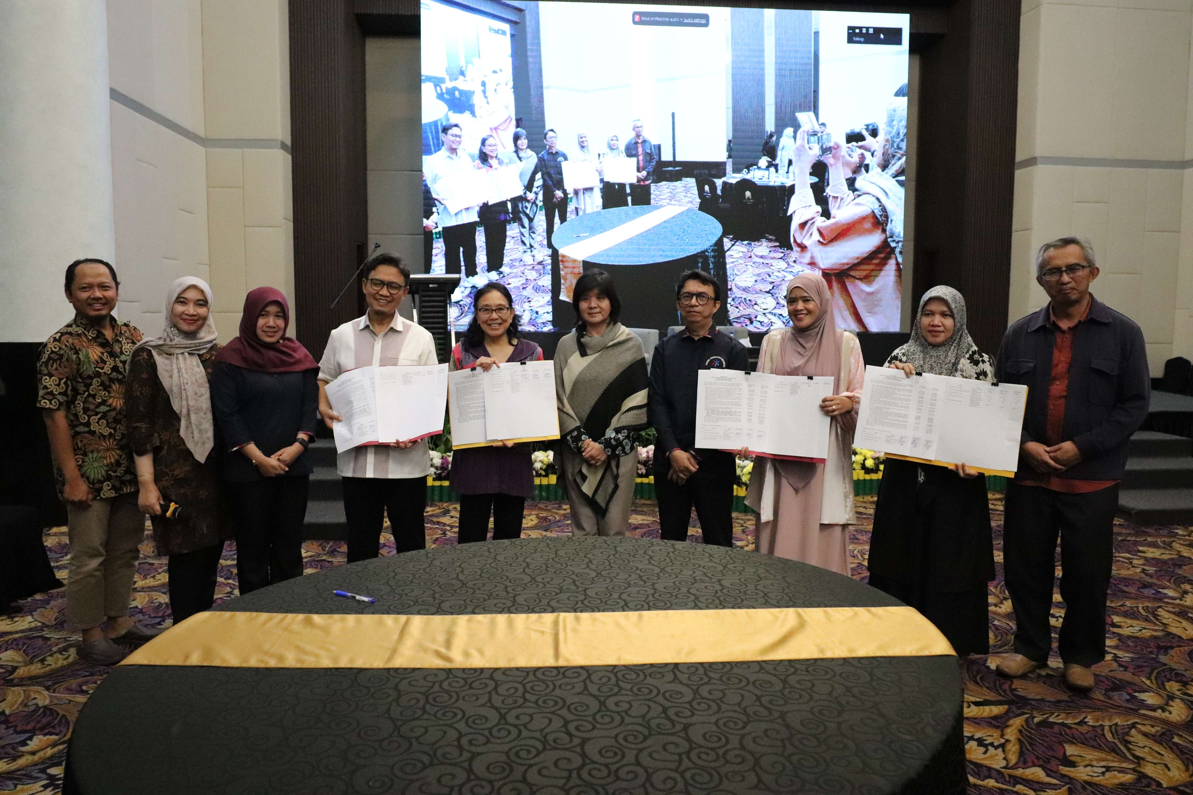 Legal Drafting Standar Profesi Tenaga Kesehatan